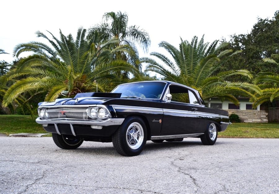 1962 Oldsmobile Jetfire
350 CI, Automatic
Mecum